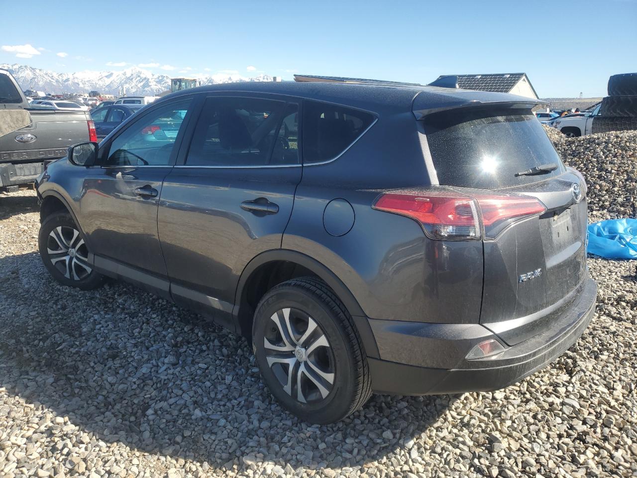2T3BFREV3JW763286 TOYOTA RAV4 2018