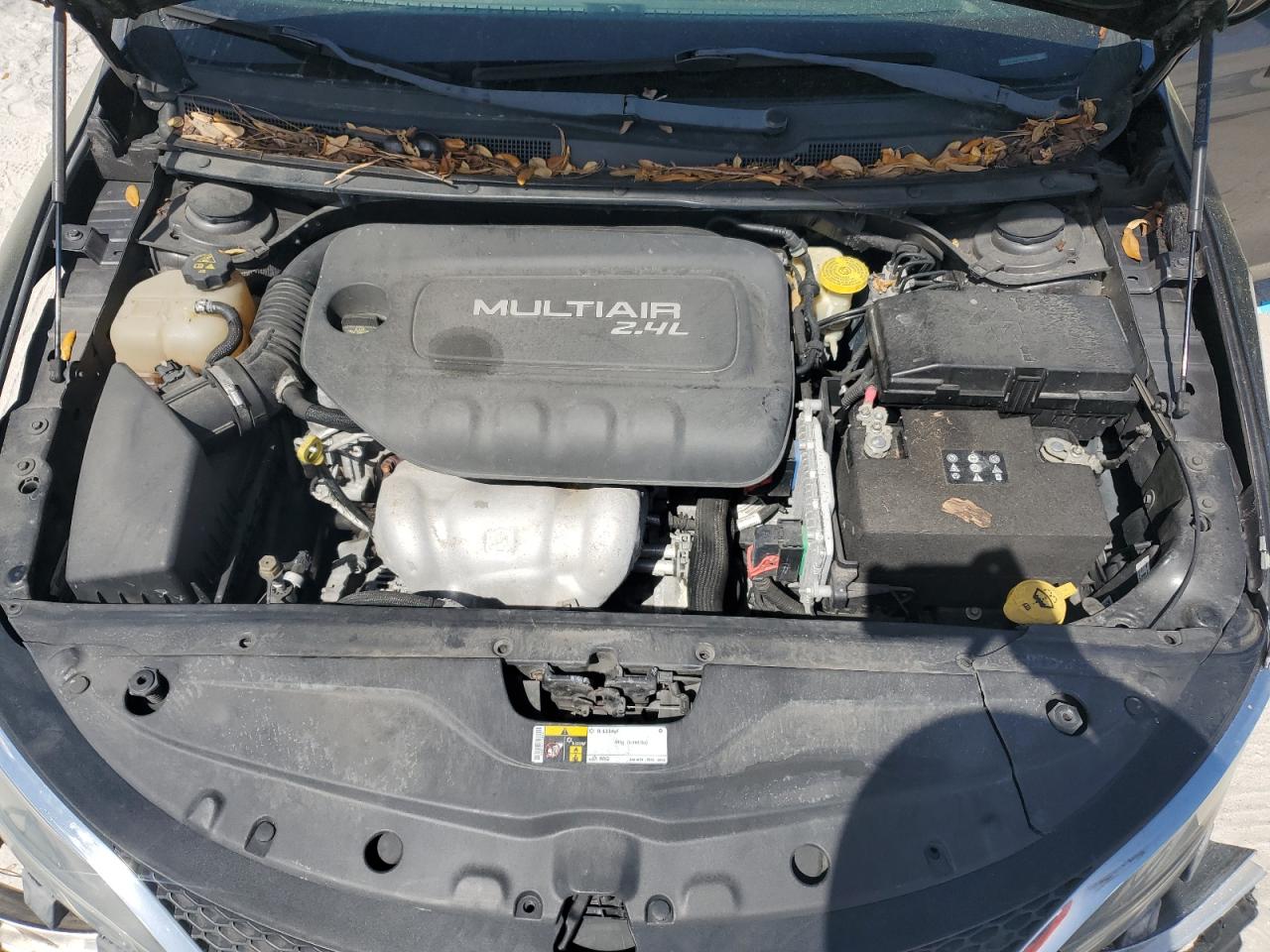 2015 Chrysler 200 - Image 11