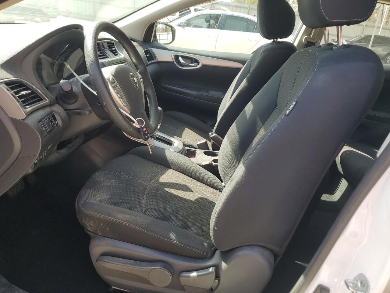 2015 Nissan Sentra - Image 7