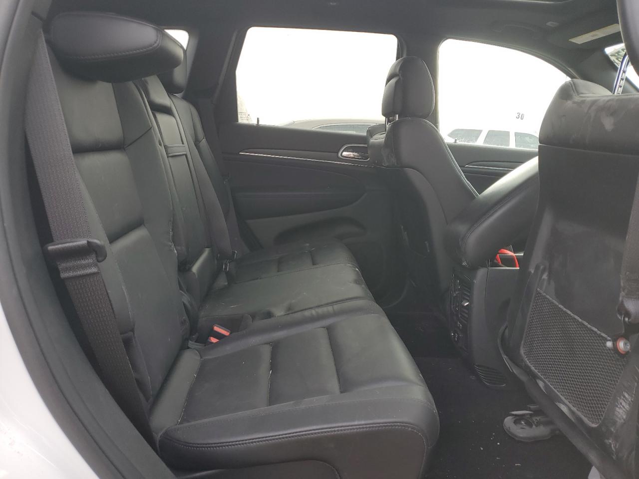 2020 Jeep Grand Cherokee - Image 11