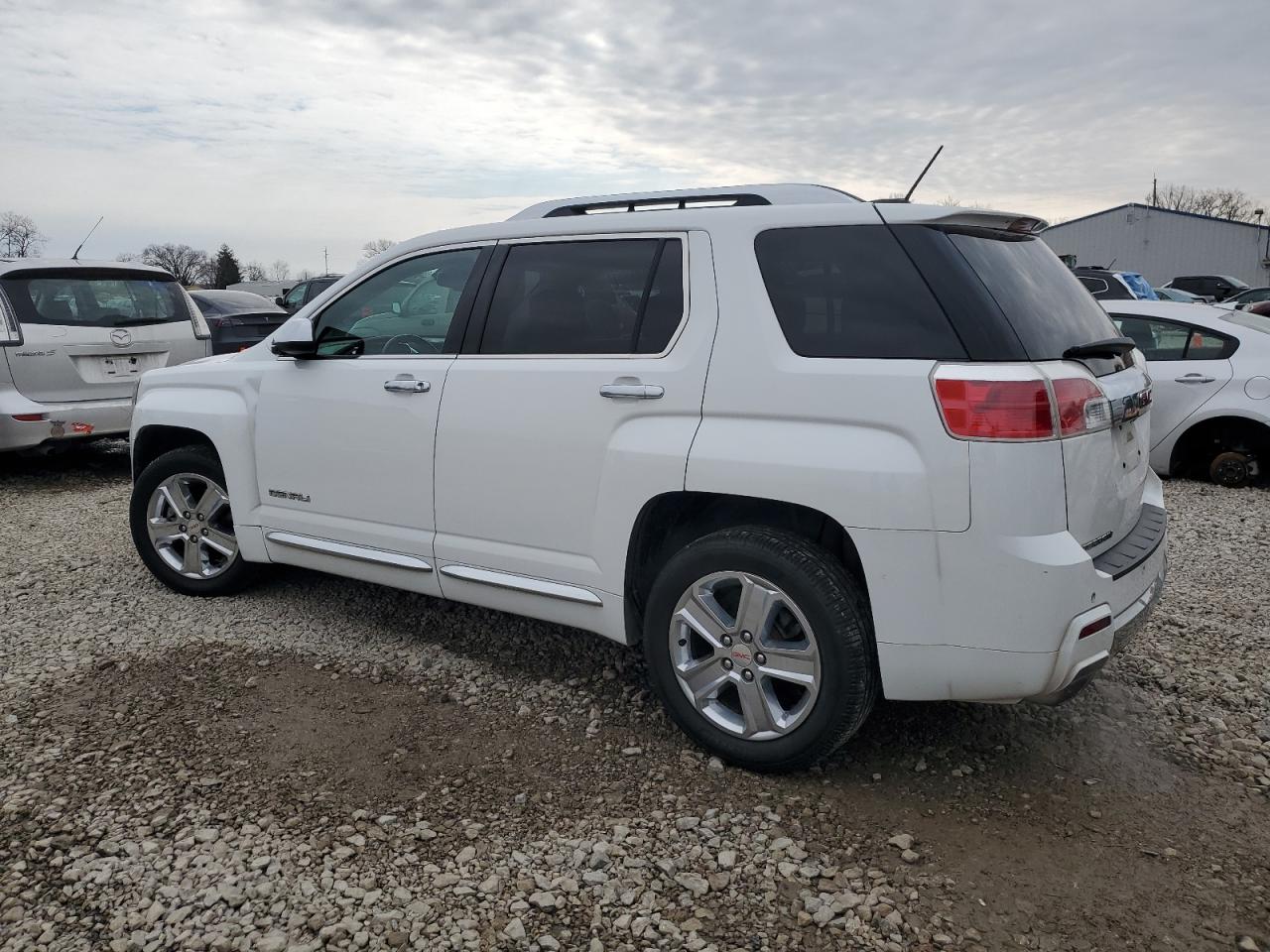 2015 GMC Terrain - Image 2