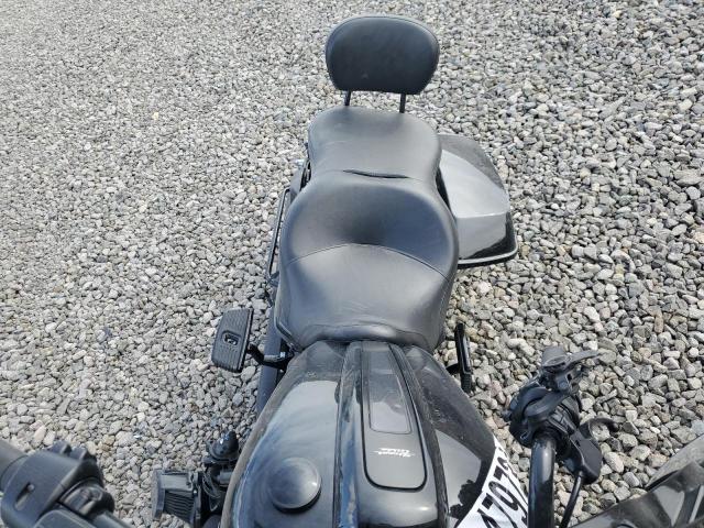  HARLEY-DAVIDSON FLHXST 2022 Чорний