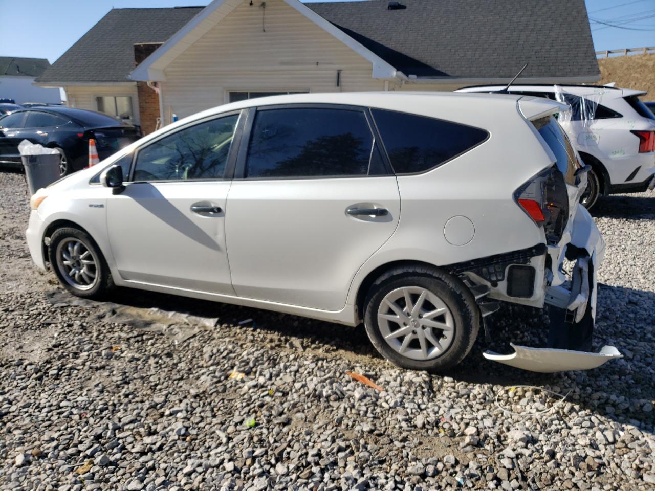 2013 Toyota Prius - Image 2