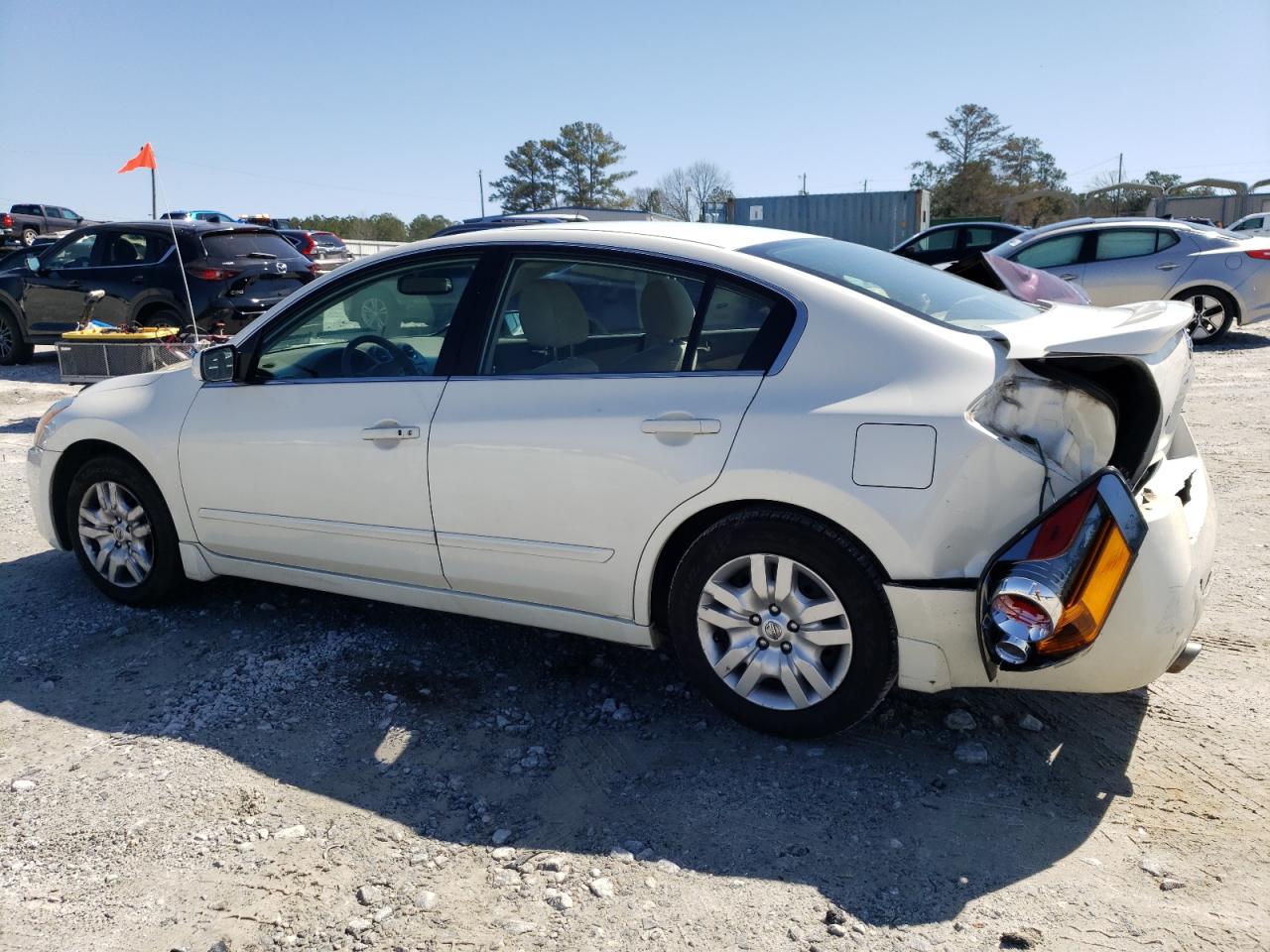 2012 Nissan Altima - Image 2