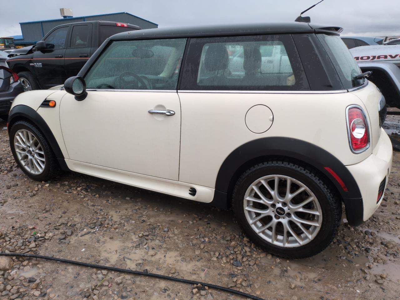 2012 MINI Cooper - Image 2