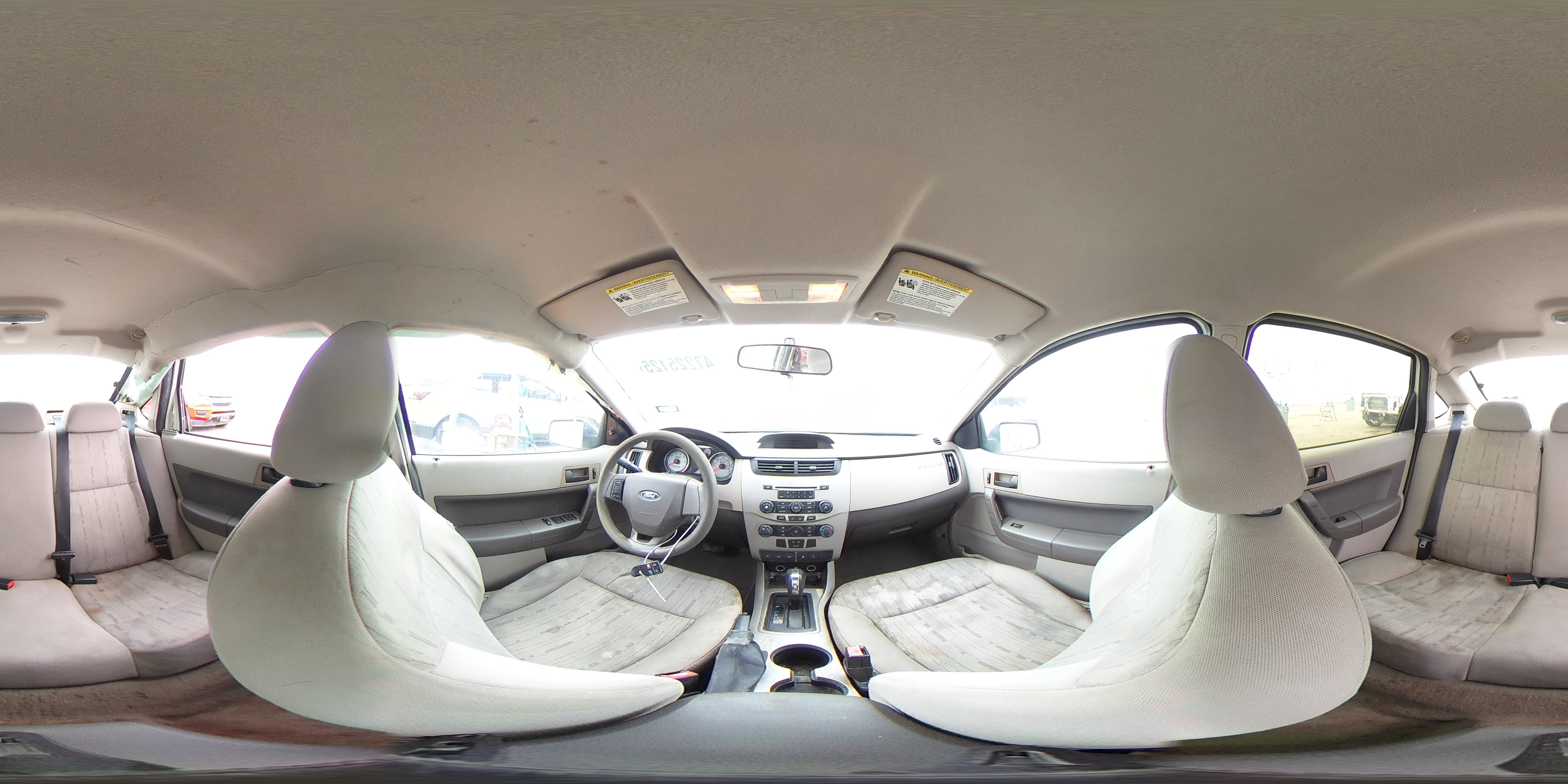 2010 Ford Focus - Image 12