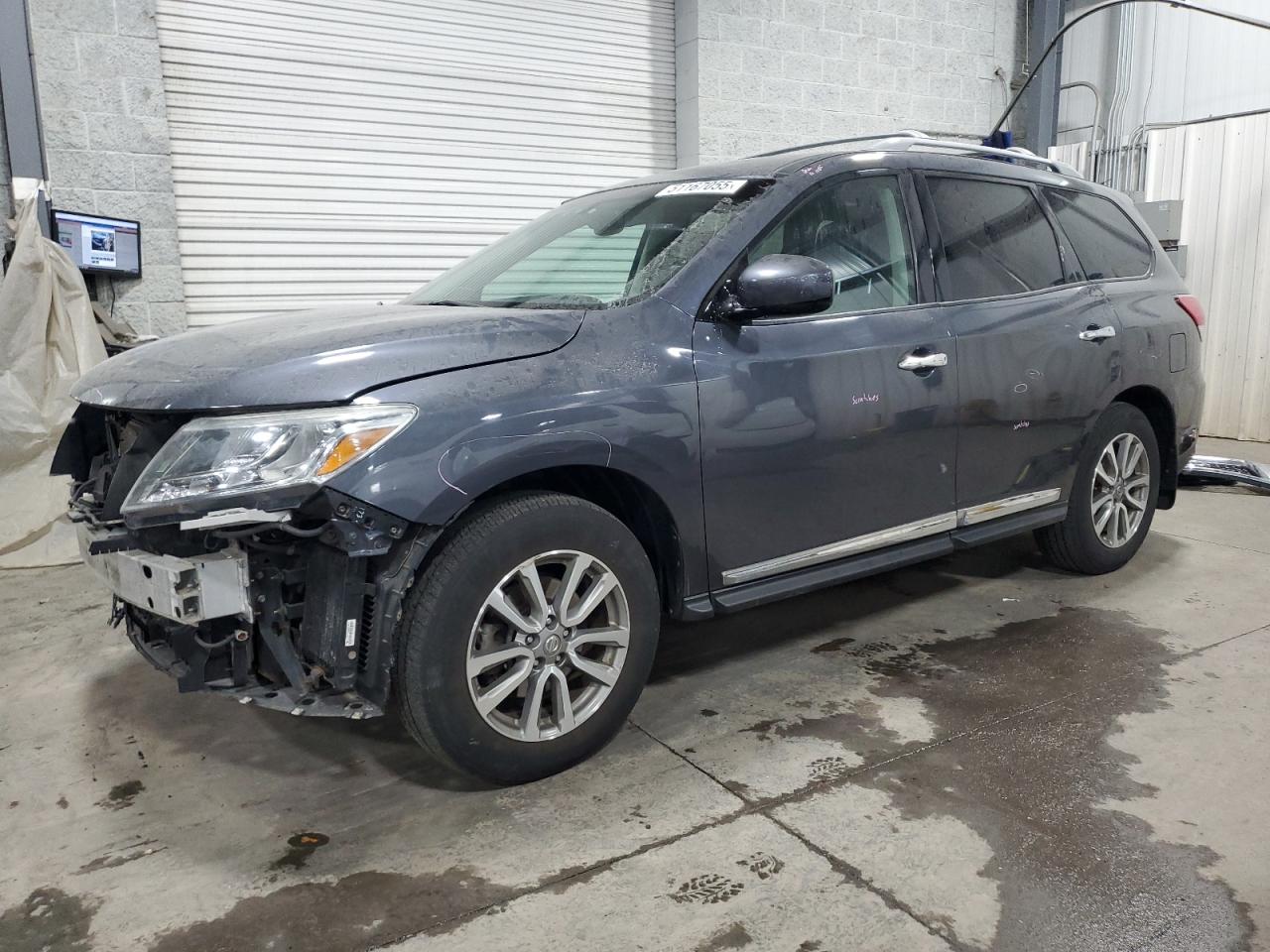 Ham Lake, MN에서 판매 중인 2013 Nissan Pathfinder S - Front End