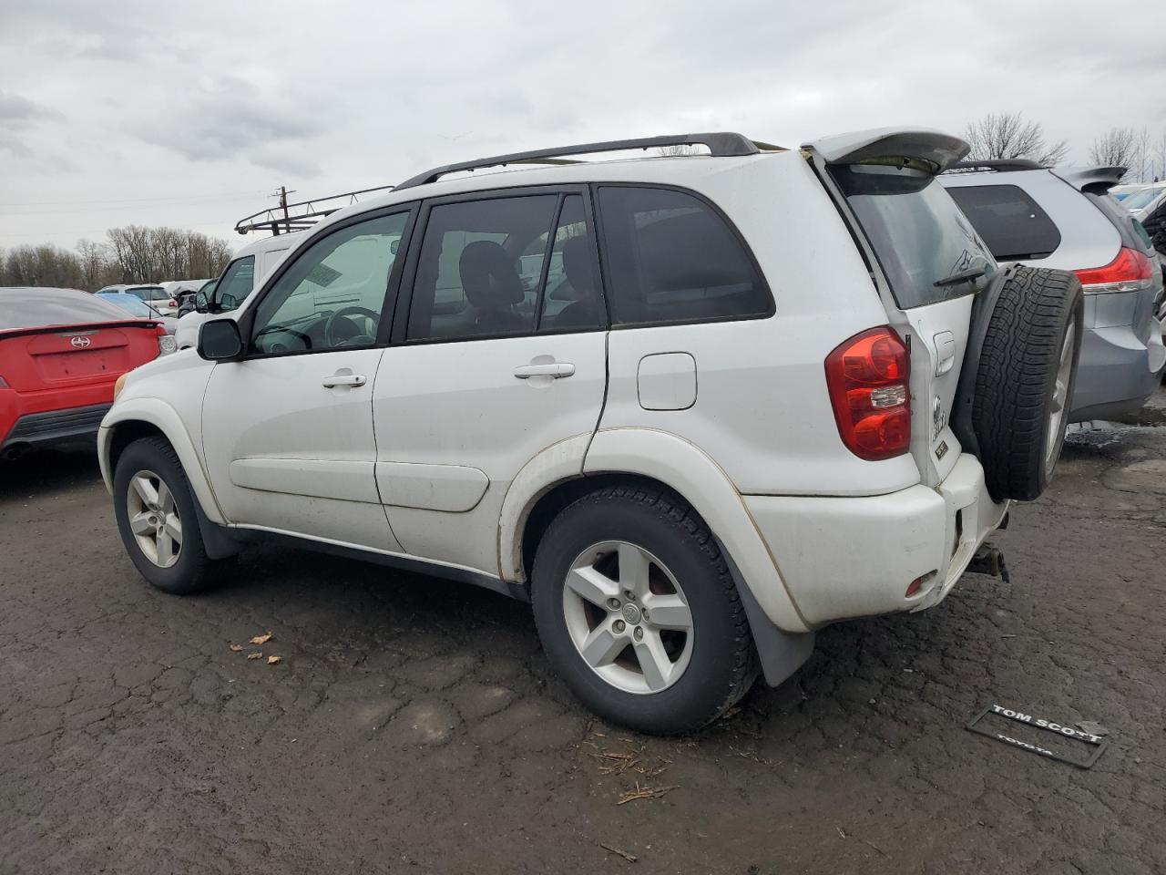 2005 Toyota RAV 4 - Image 2