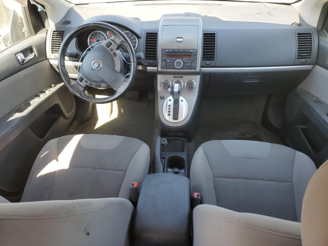 2012 Nissan Sentra - Image 8