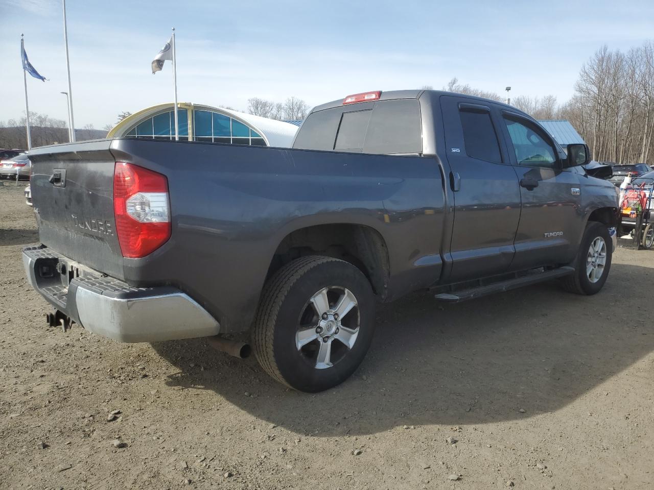 2016 Toyota Tundra - Image 3
