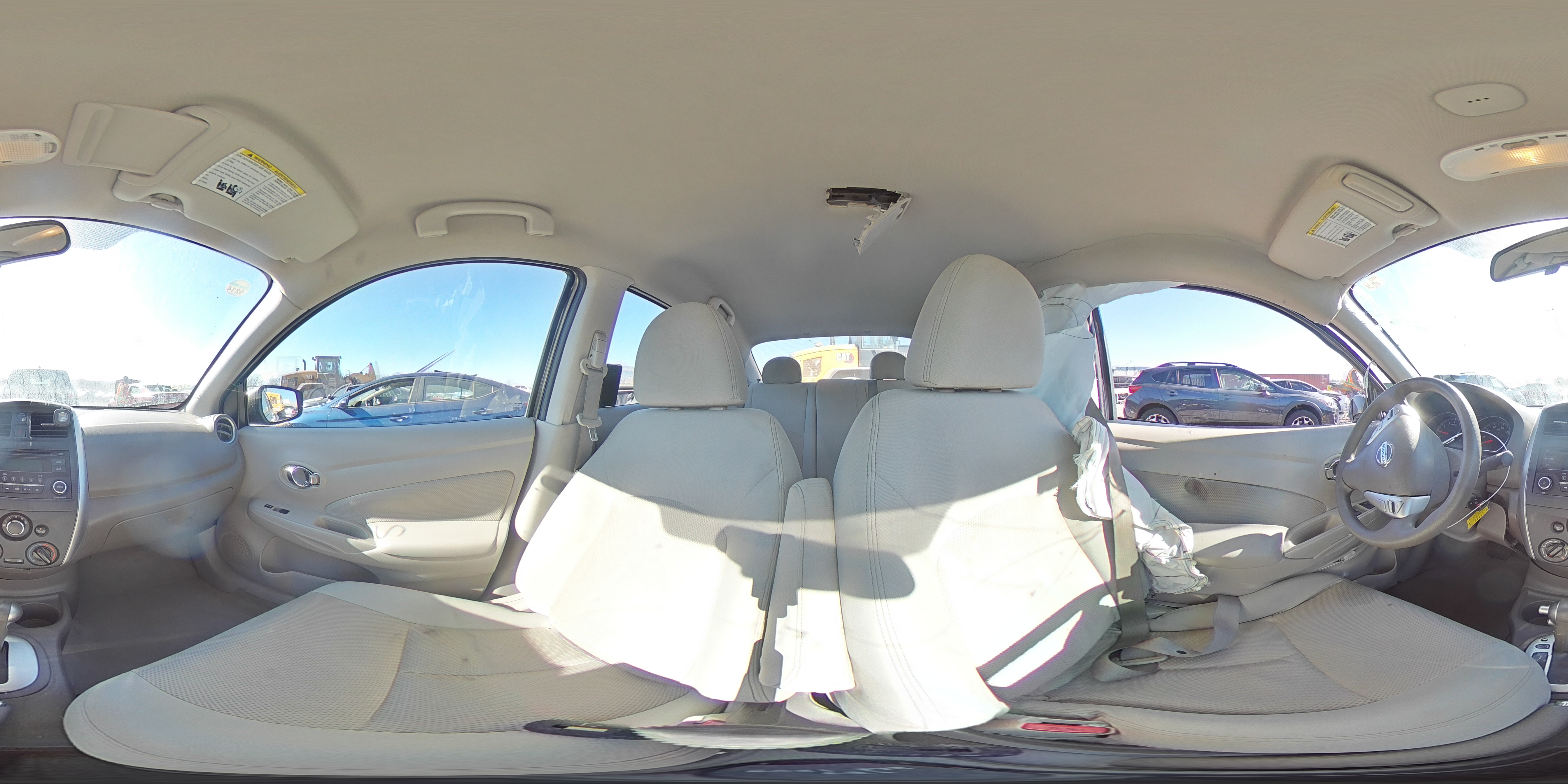 2016 Nissan Versa - Image 14