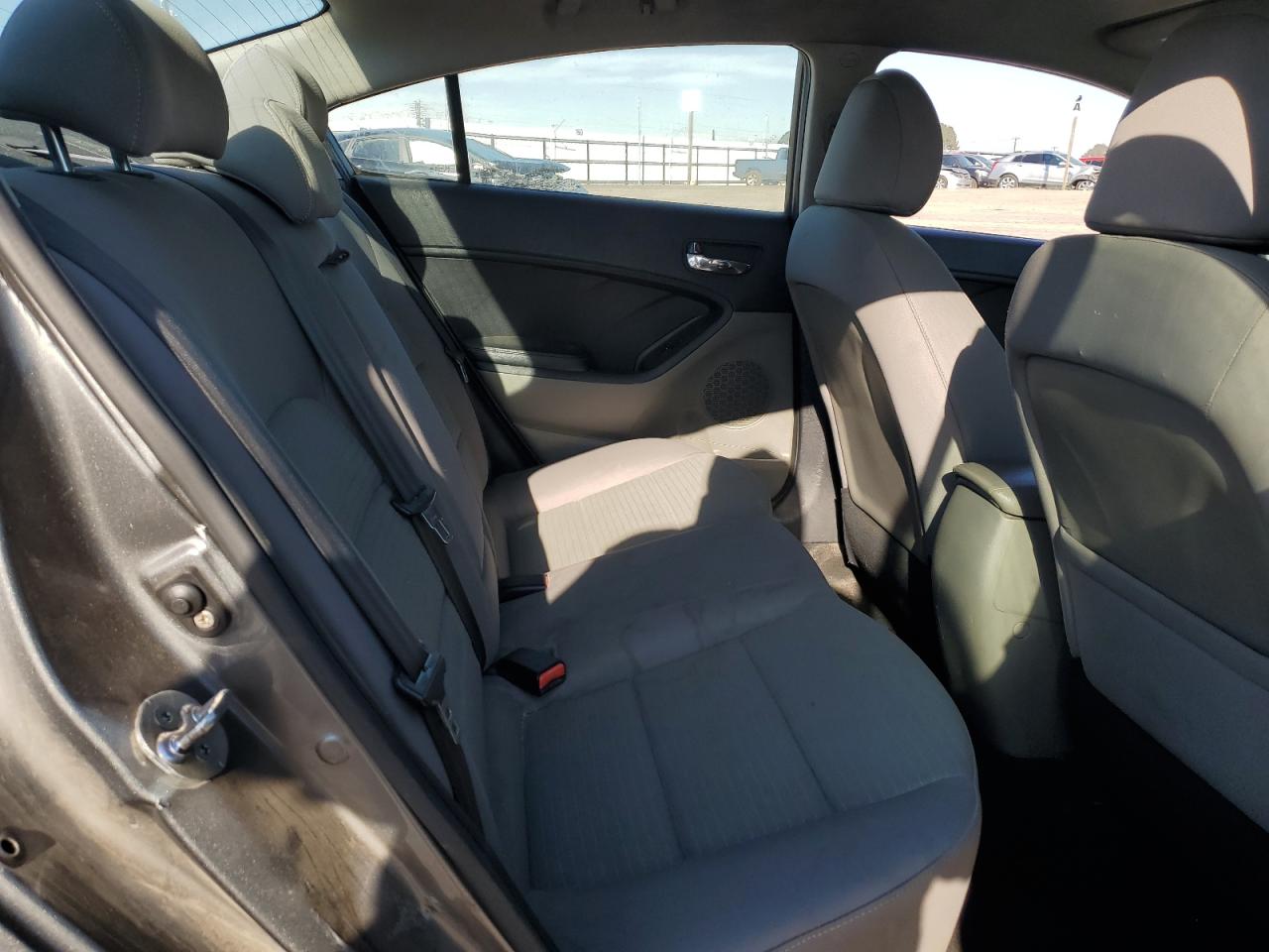 2016 Kia Forte - Image 10
