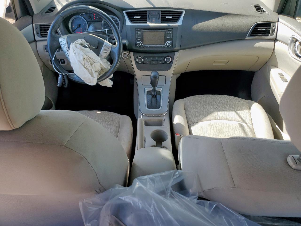 2015 Nissan Sentra - Image 8
