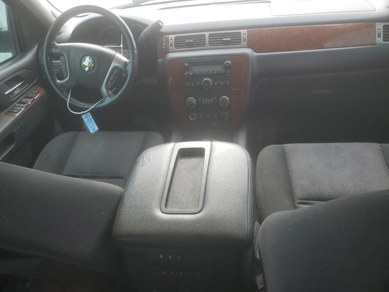 2011 Chevrolet Tahoe C1500 Ls VIN: 1GNSCAE06BR189600 Lot: 49734585