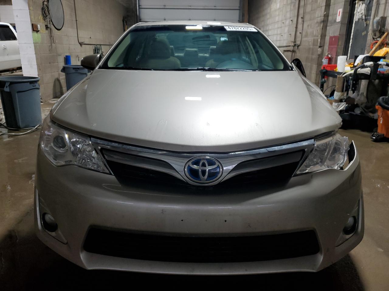 2013 Toyota Camry - Image 5