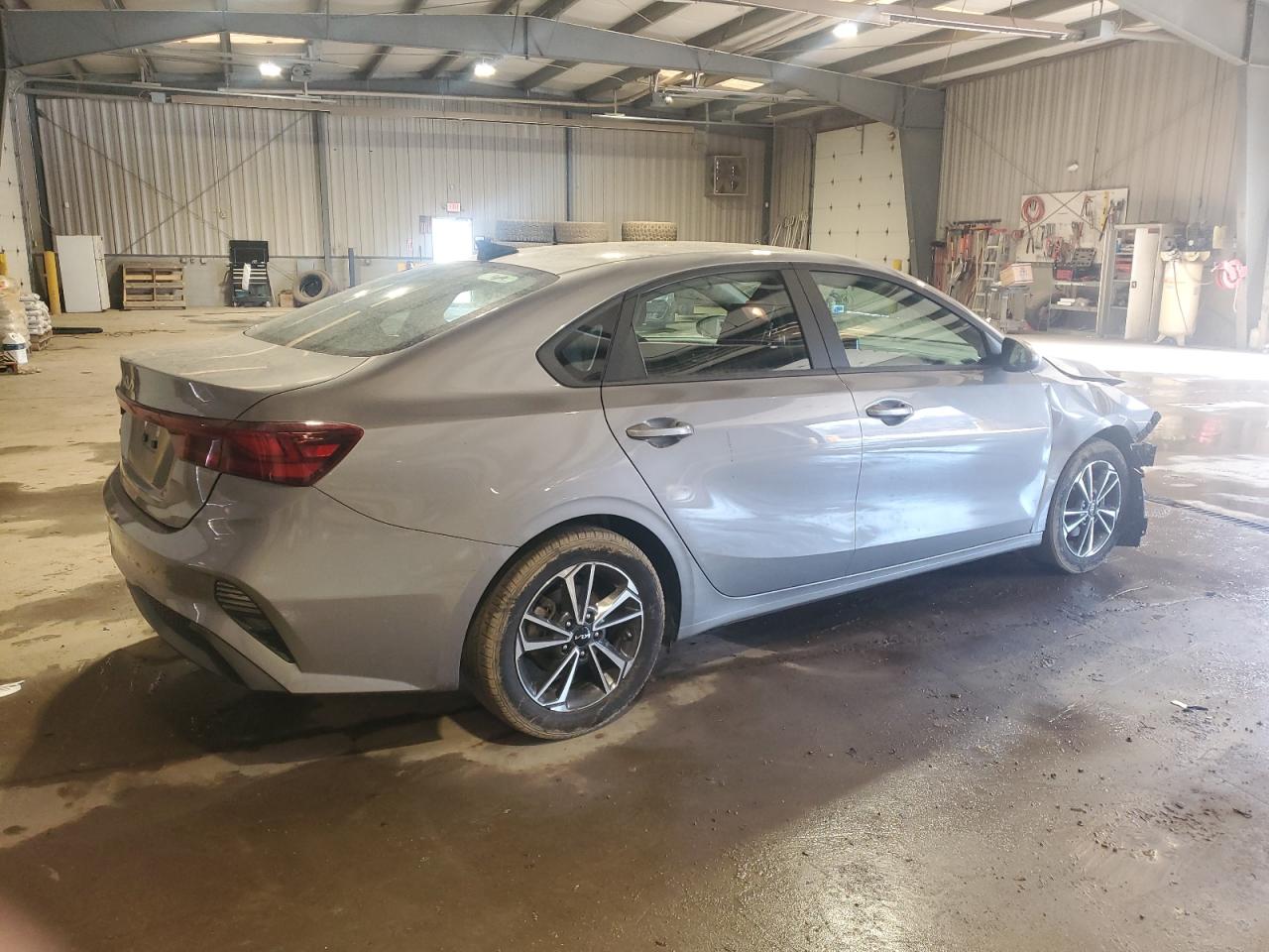 2024 Kia Forte - Image 3