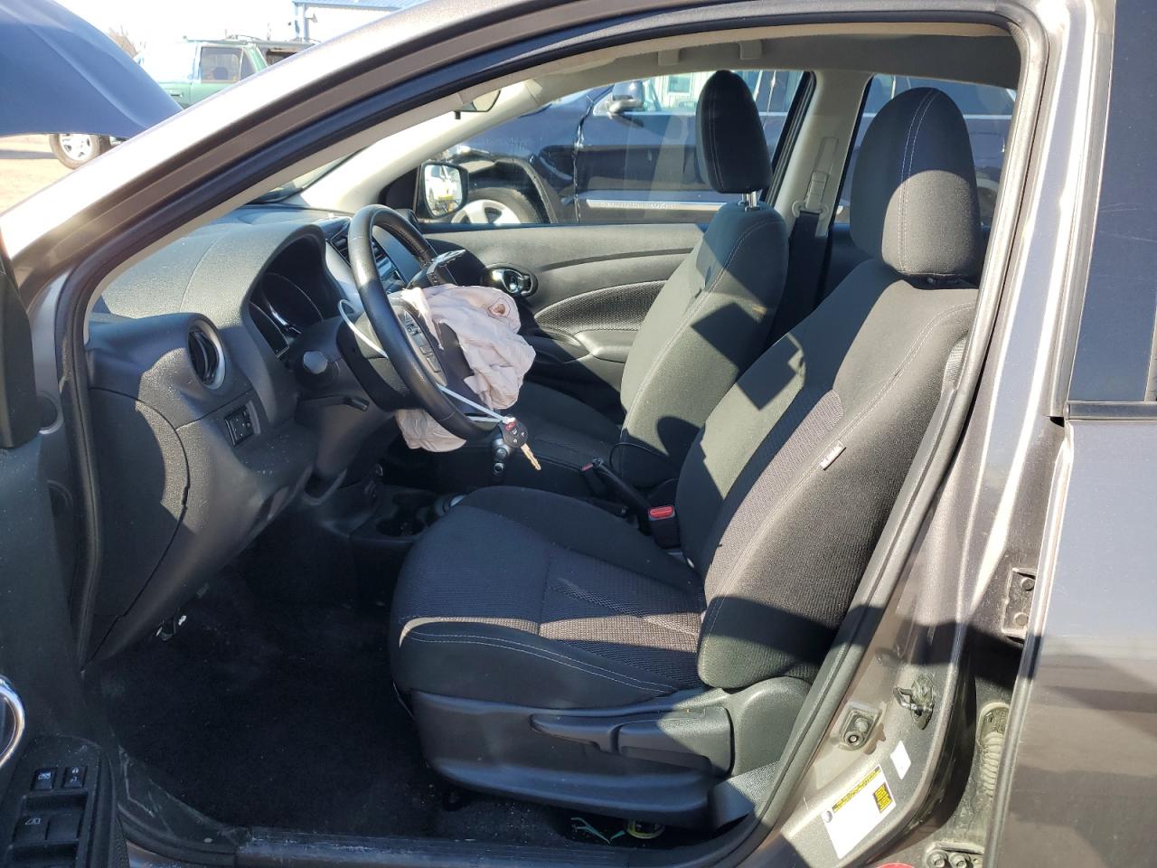 3N1CN7AP0HL858587 NISSAN VERSA 2017