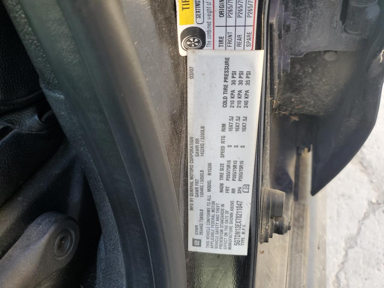 2007 Hummer H3 - Image 13