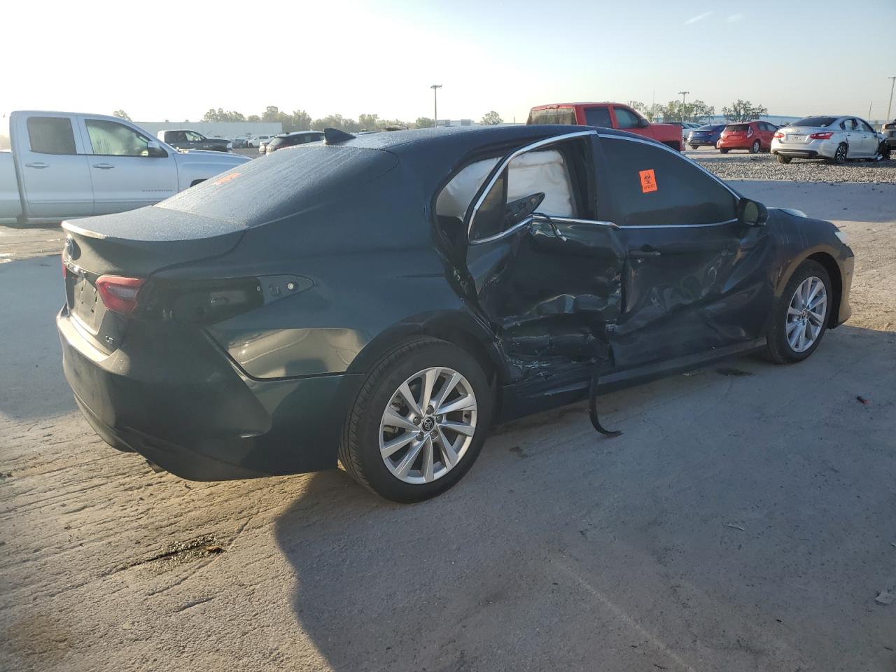 4T1C11AK6MU455168 TOYOTA CAMRY 2021