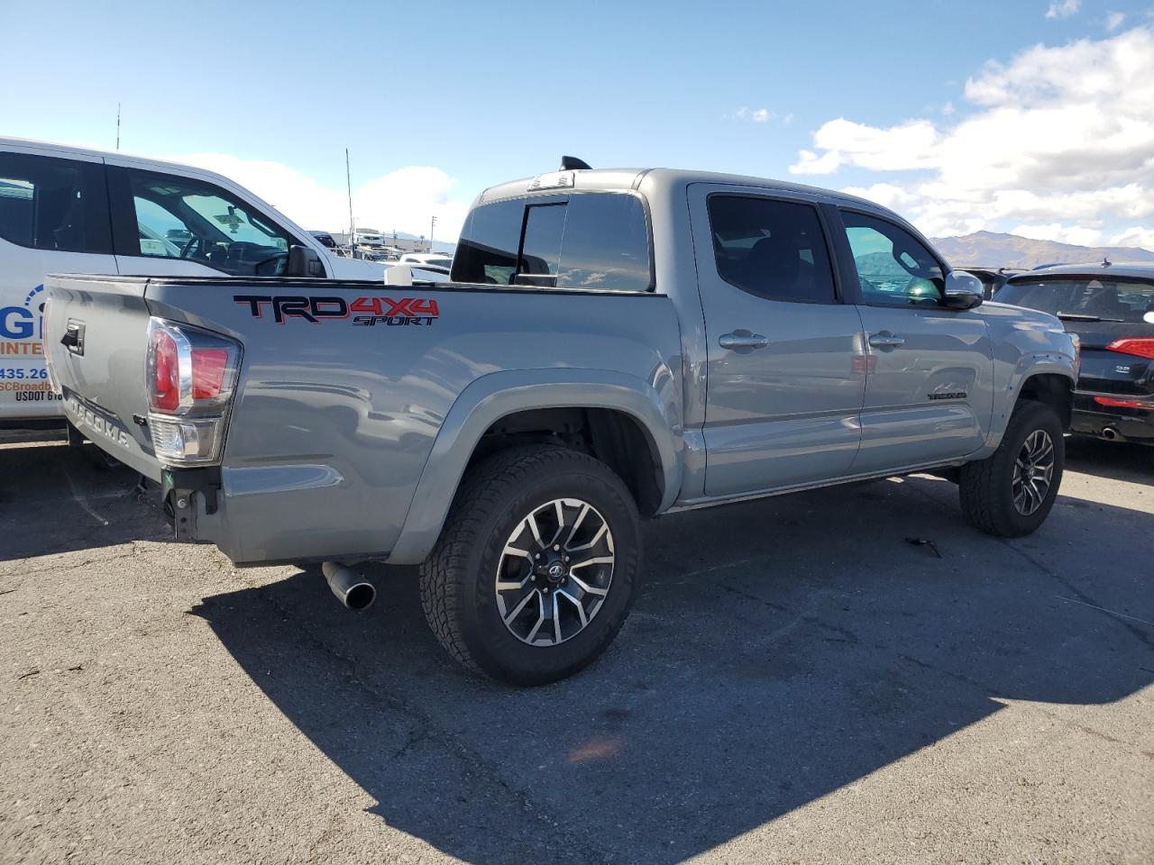 2020 Toyota Tacoma - Image 3