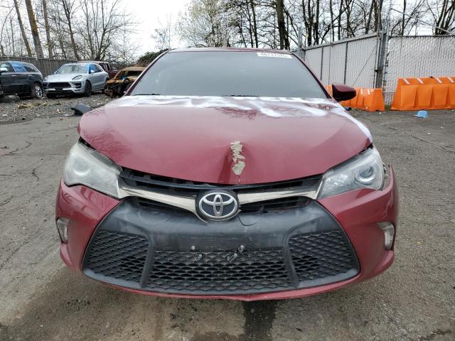  TOYOTA CAMRY 2016 Czerwony