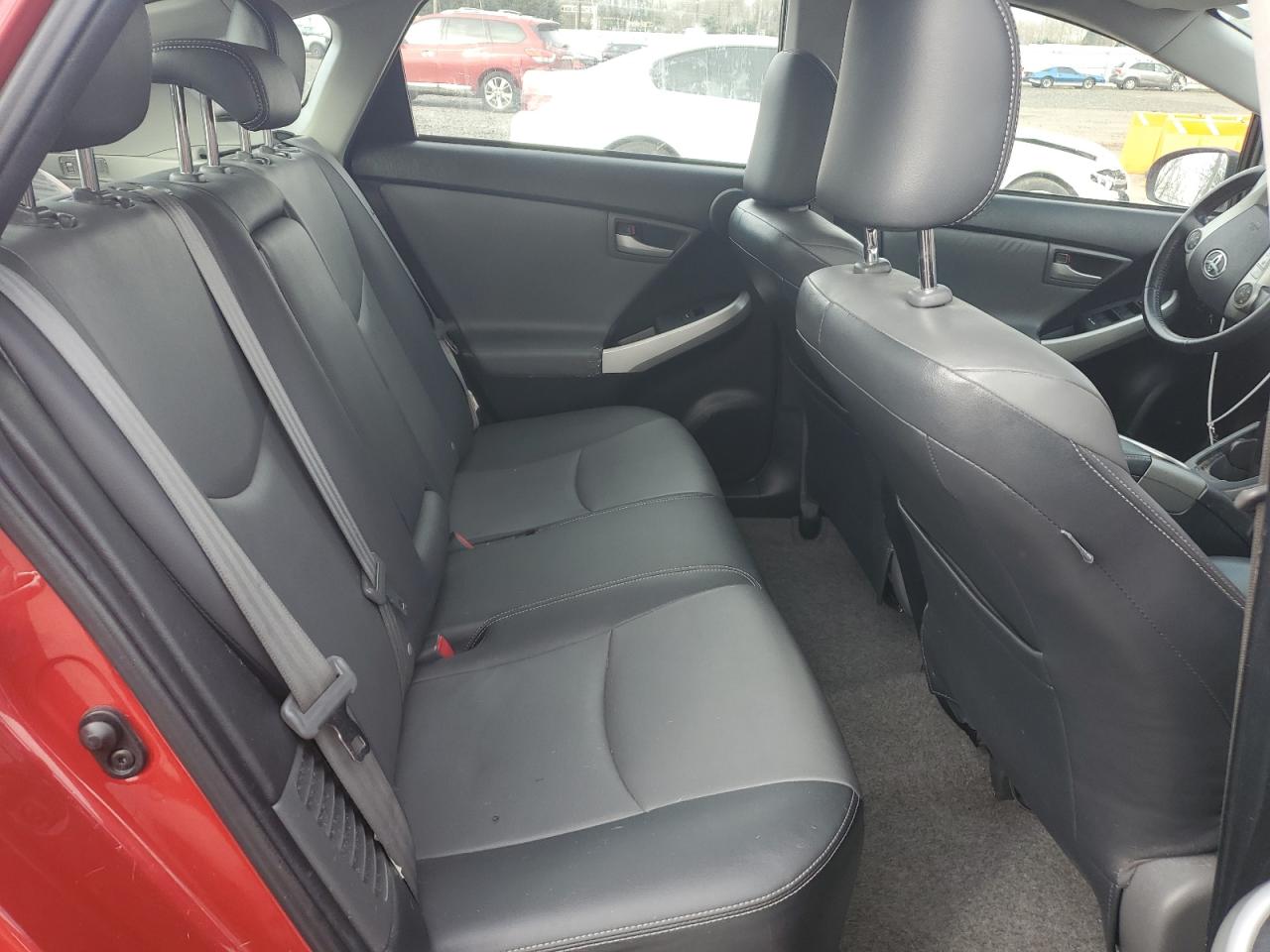 2014 Toyota Prius - Image 10