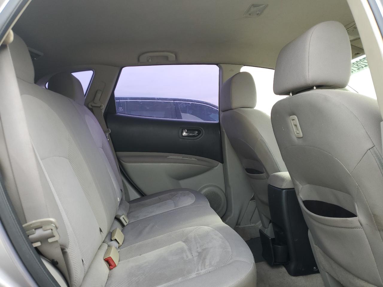 2011 Nissan Rogue - Image 11