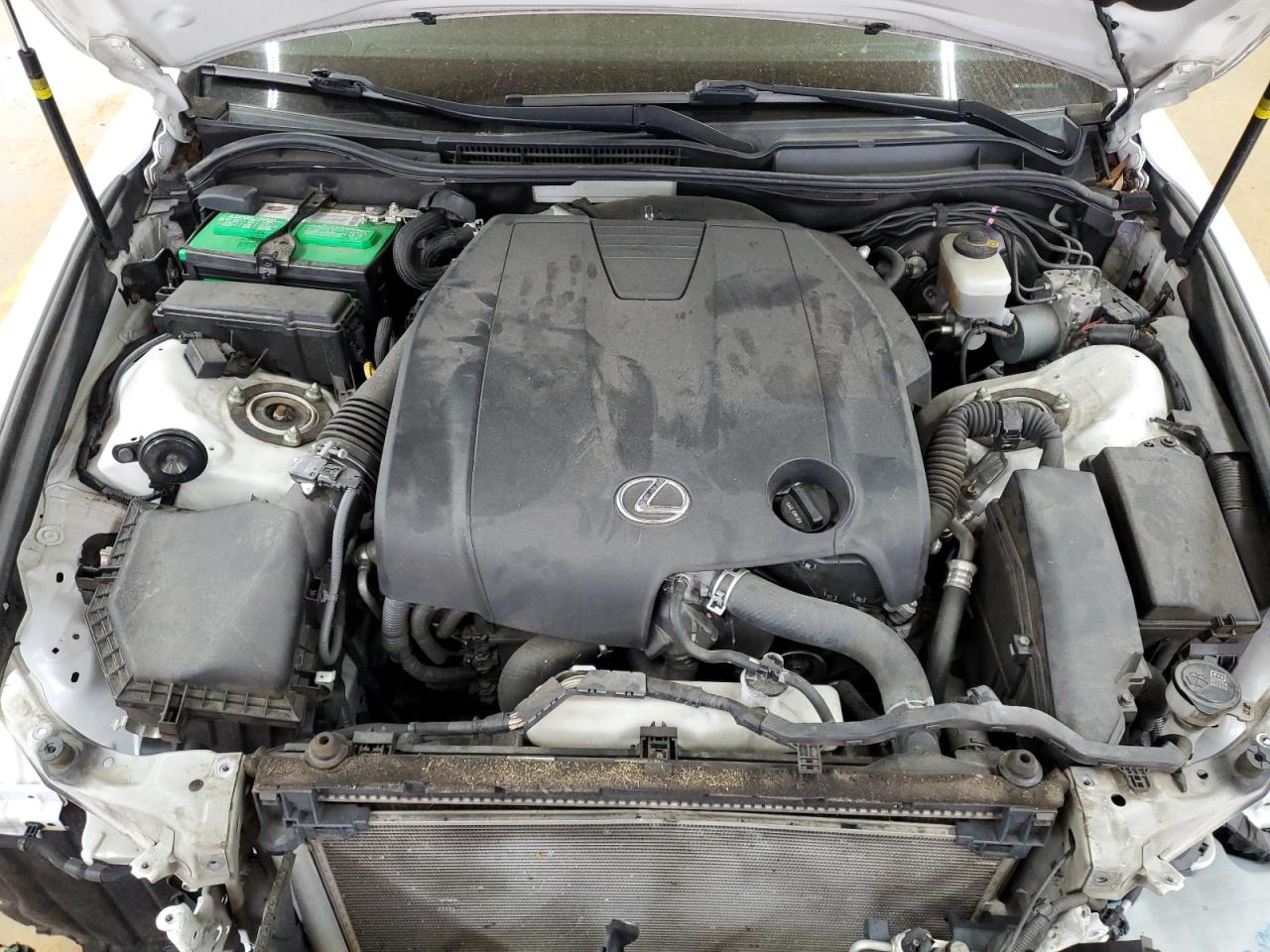 2014 Lexus IS - Image 12