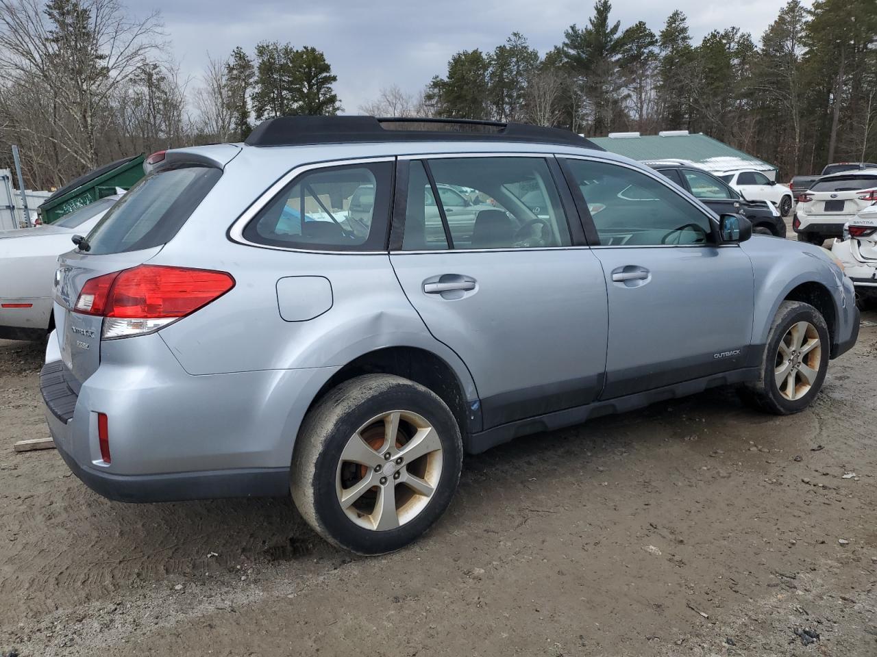 2014 Subaru Outback - Image 3
