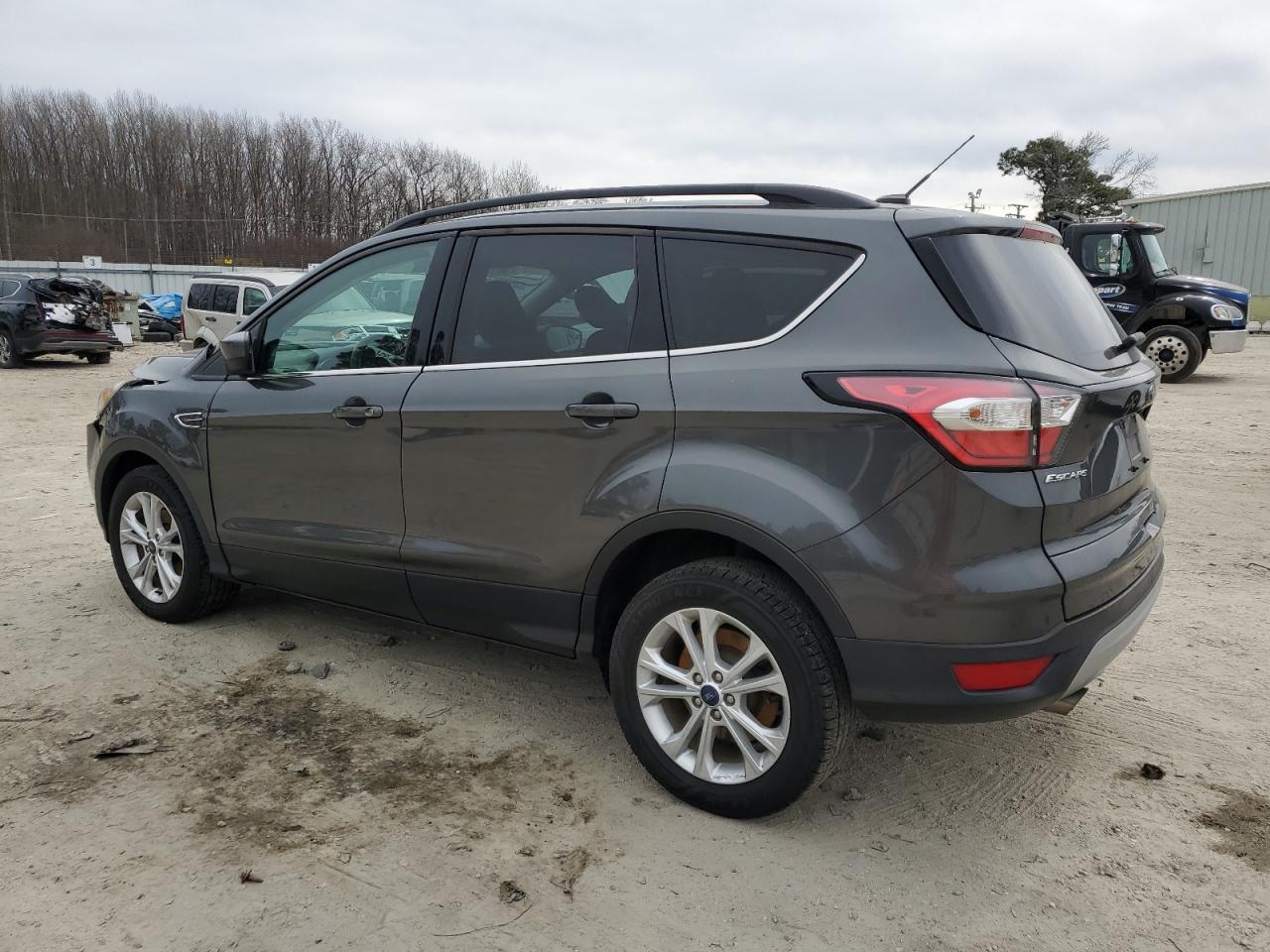 1FMCU0GD0JUB46964 FORD ESCAPE 2018