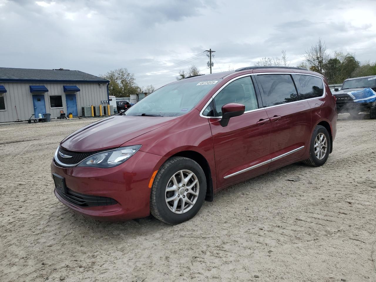 2018 Chrysler Pacifica Lx for Sale in Midway, FL - Side