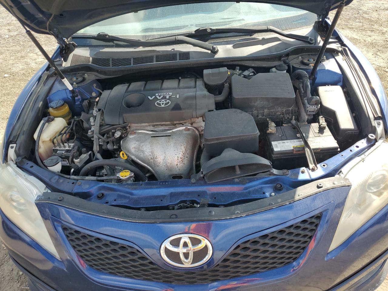 2010 Toyota Camry - Image 12