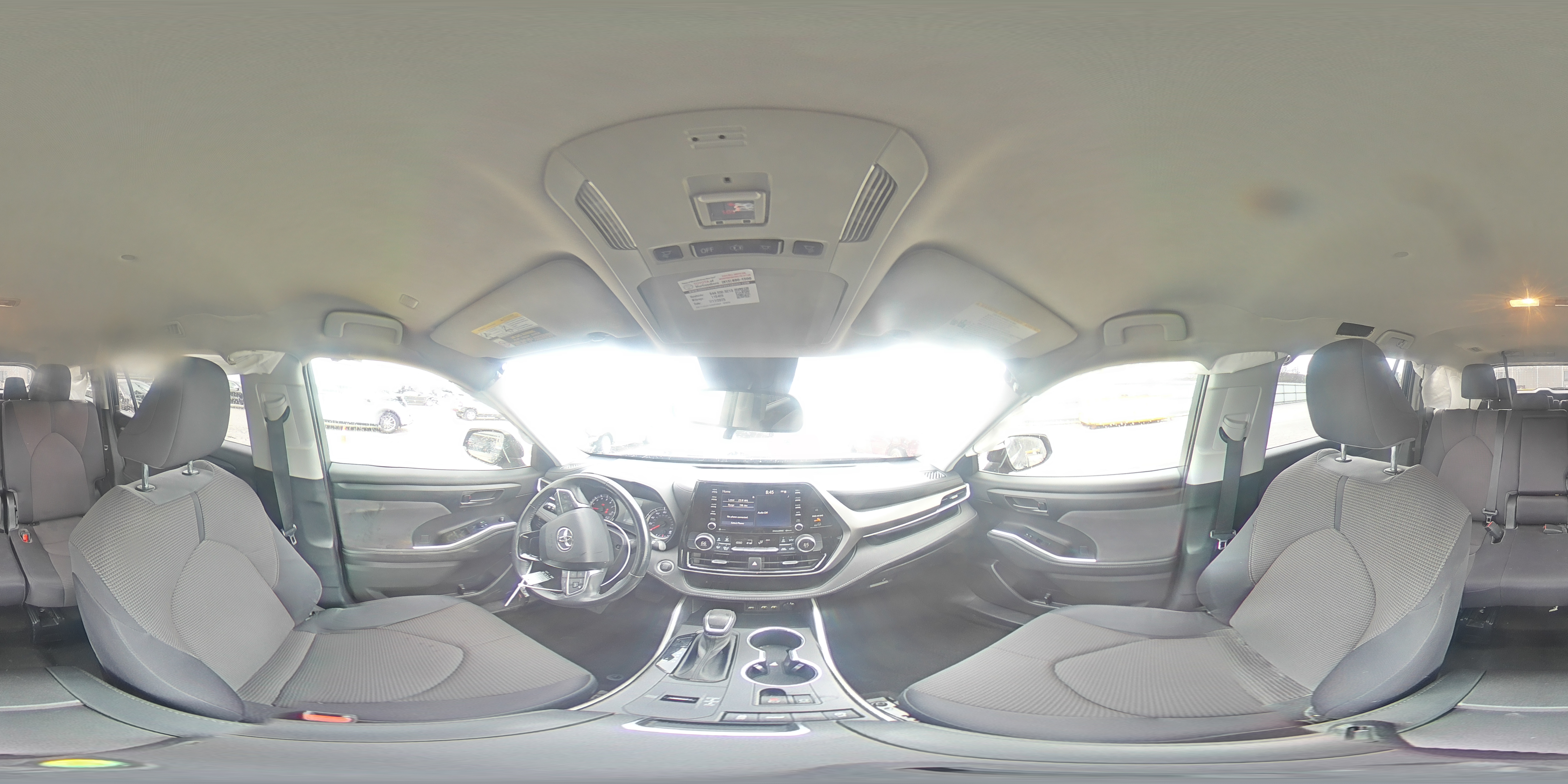 2021 Toyota Highlander - Image 16