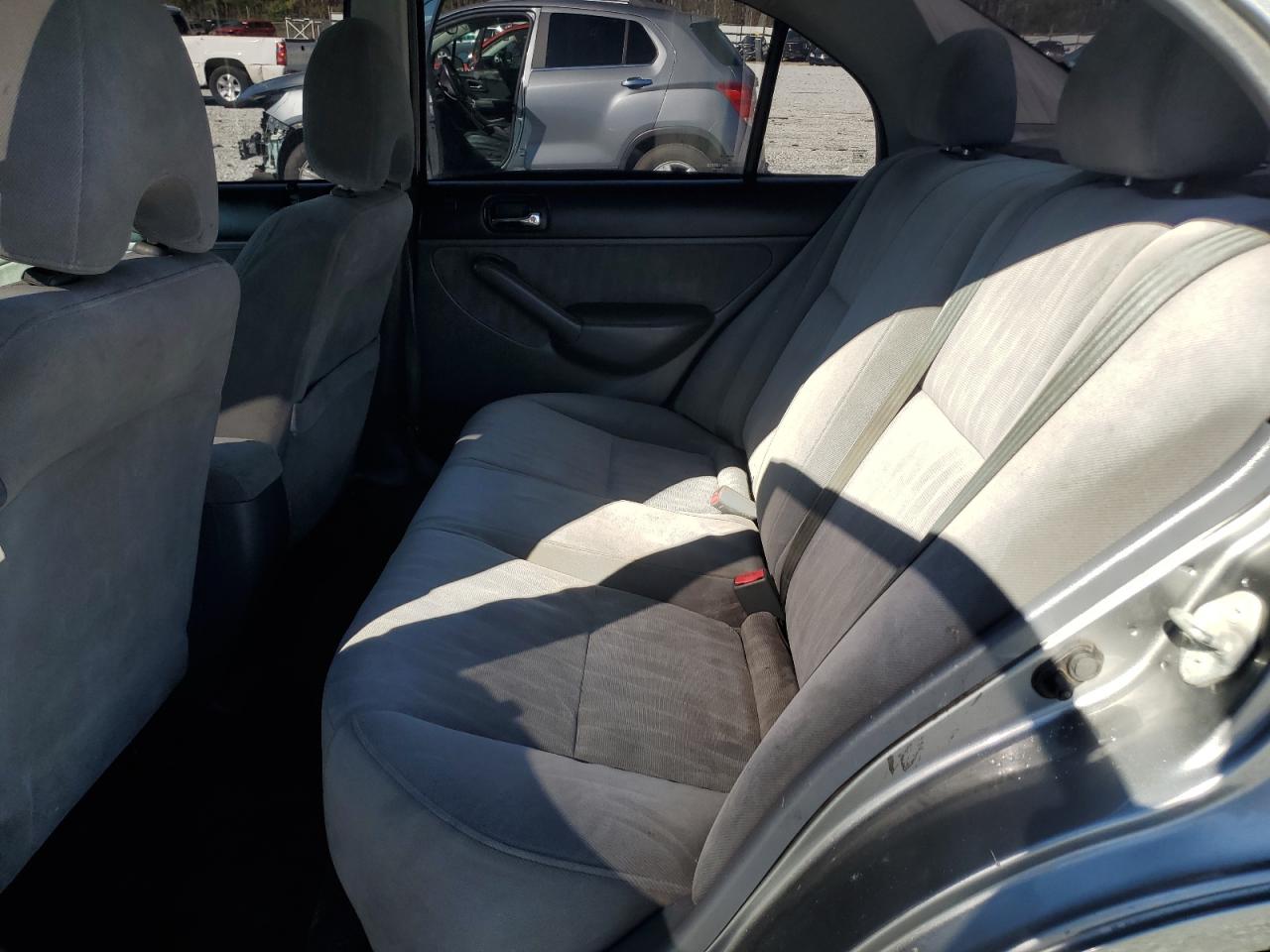 2004 Honda Civic - Image 10
