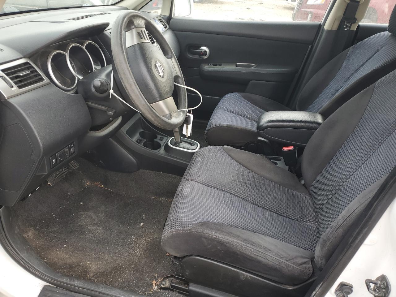 2011 Nissan Versa - Image 7