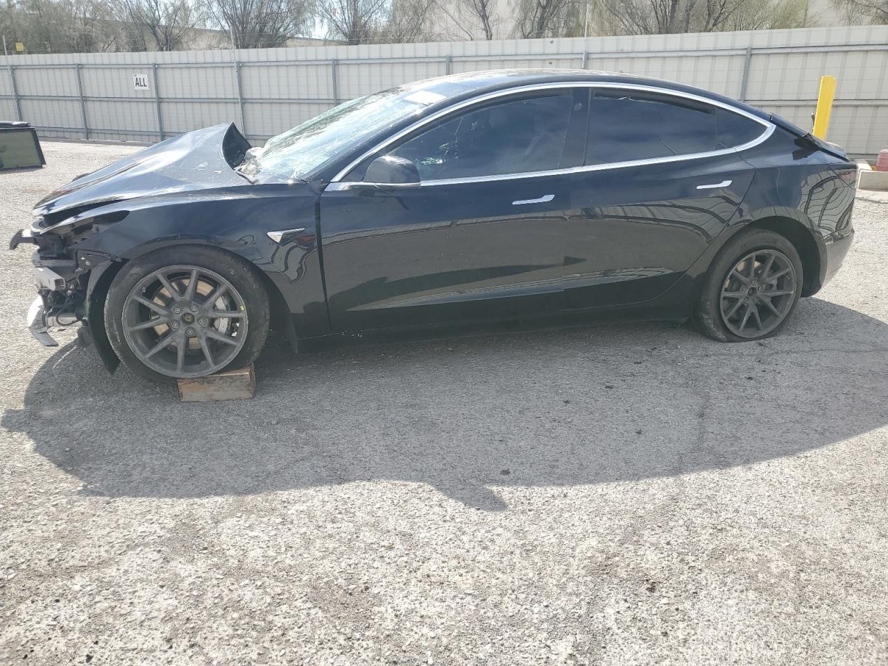 2020 Tesla Model 3 na sprzedaż w Las Vegas, NV - All Over