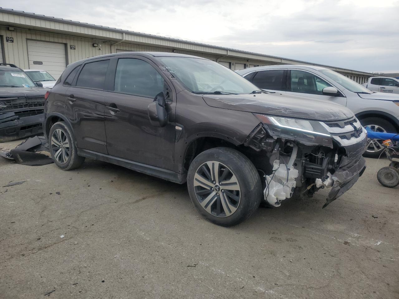 2021 Mitsubishi Outlander - Image 4