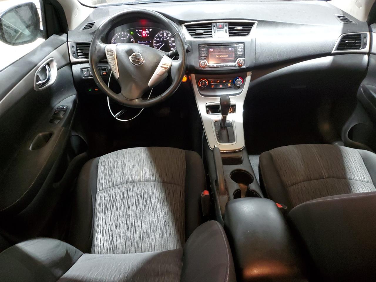 2015 Nissan Sentra - Image 8