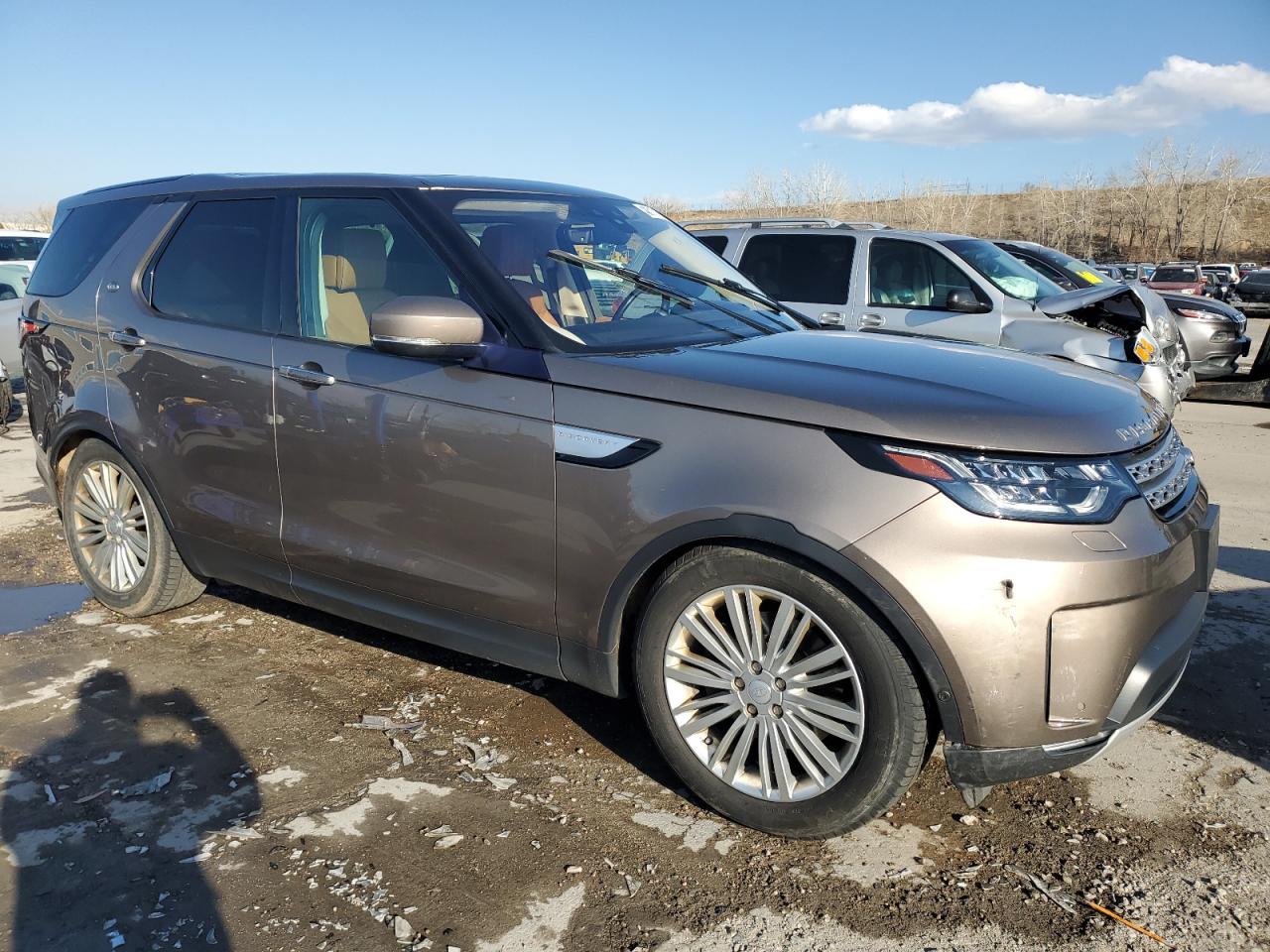 2017 Land Rover Discovery - Image 4