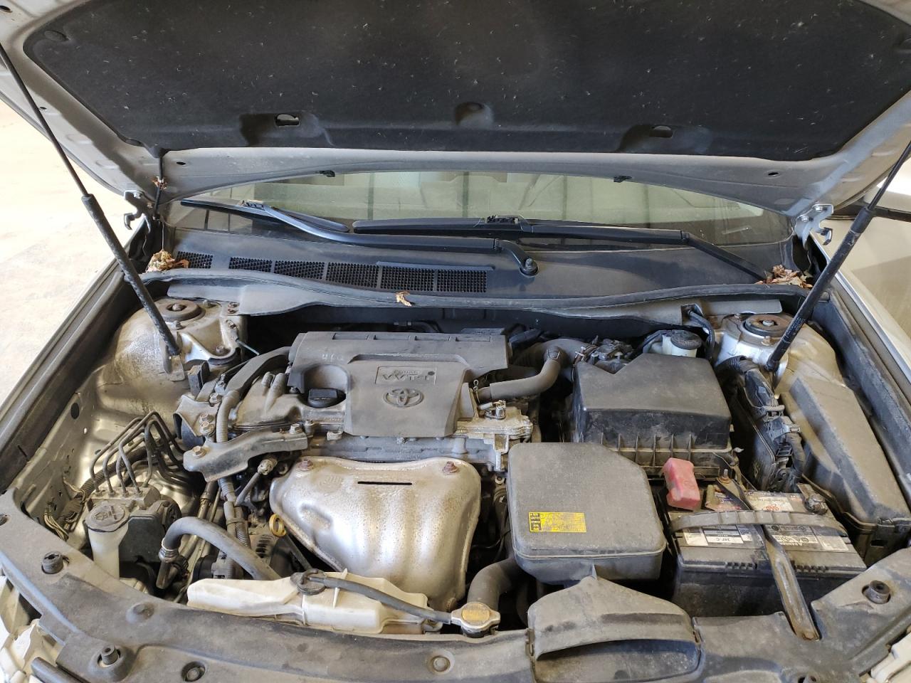 2014 Toyota Camry - Image 12