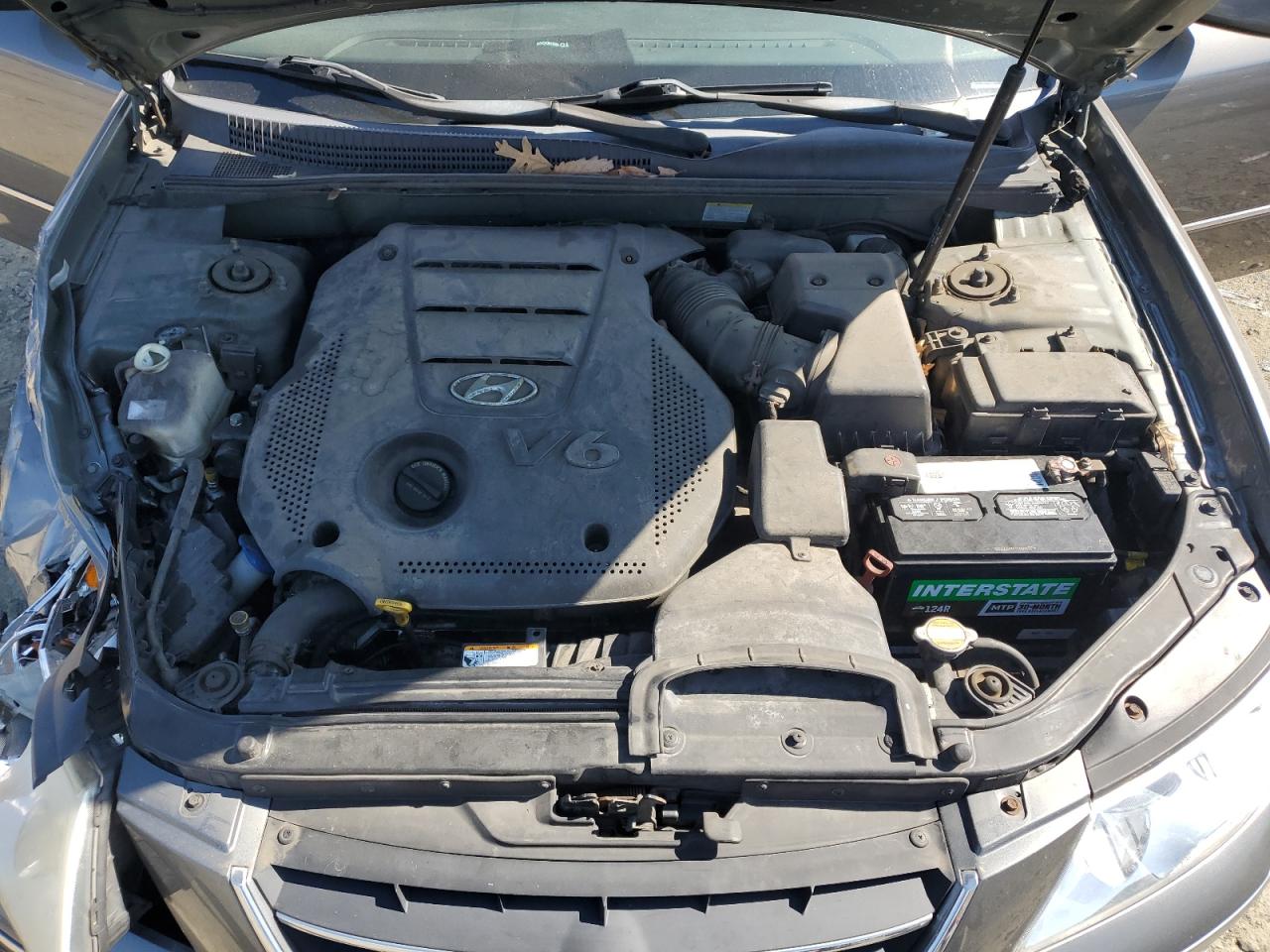 2009 Hyundai Sonata - Image 12
