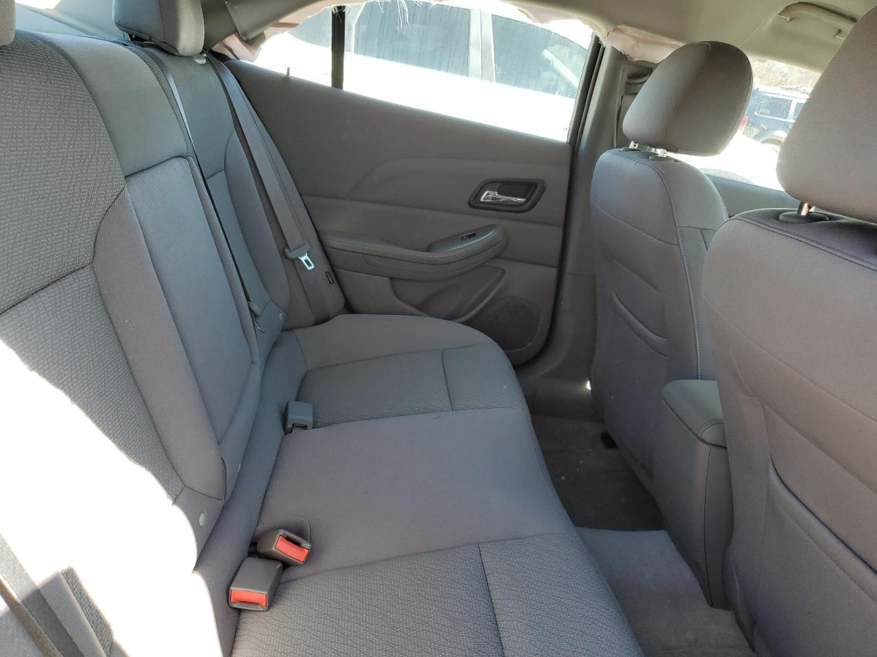 2014 Chevrolet Malibu - Image 10