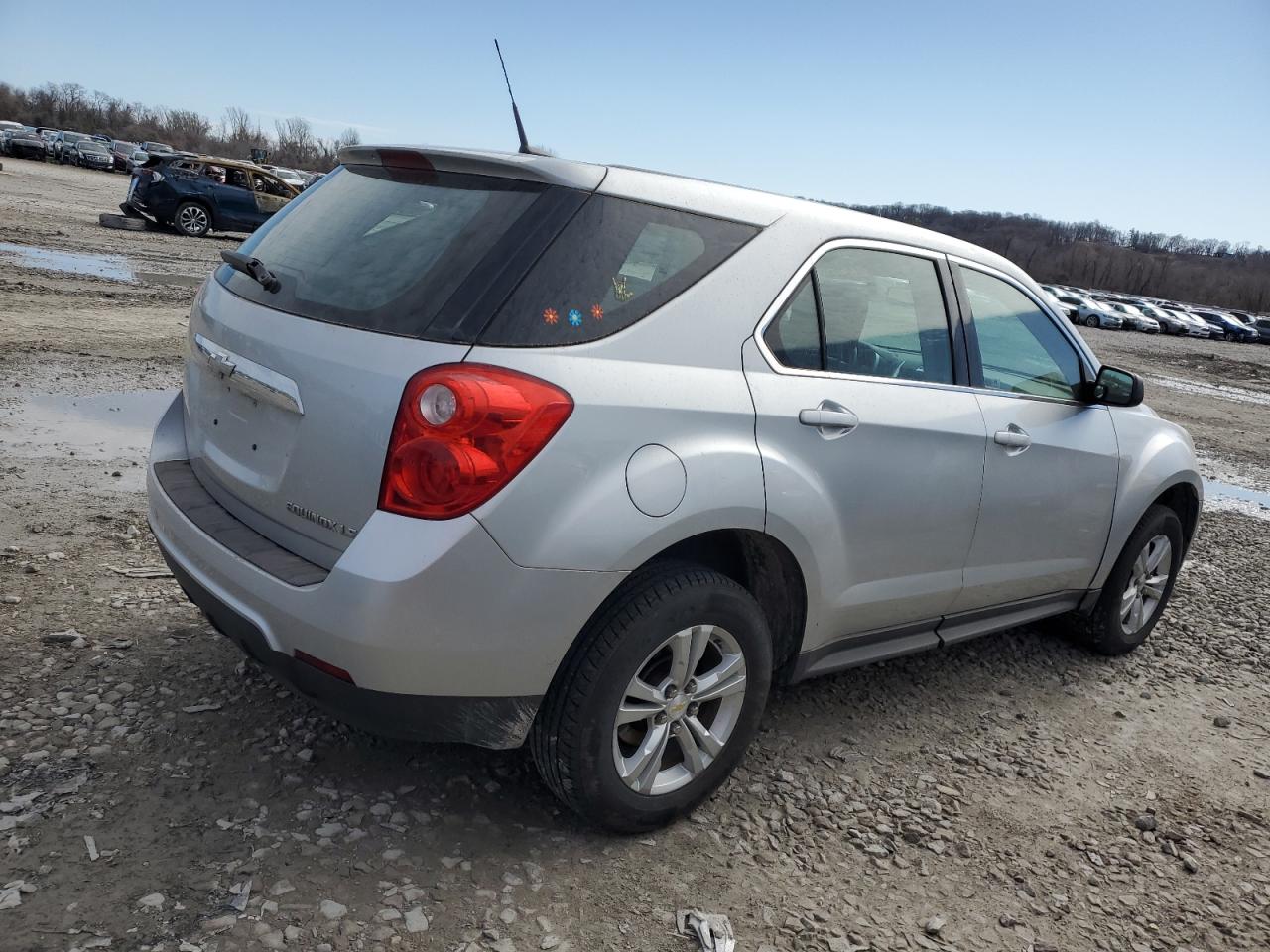 2010 Chevrolet Equinox - Image 3