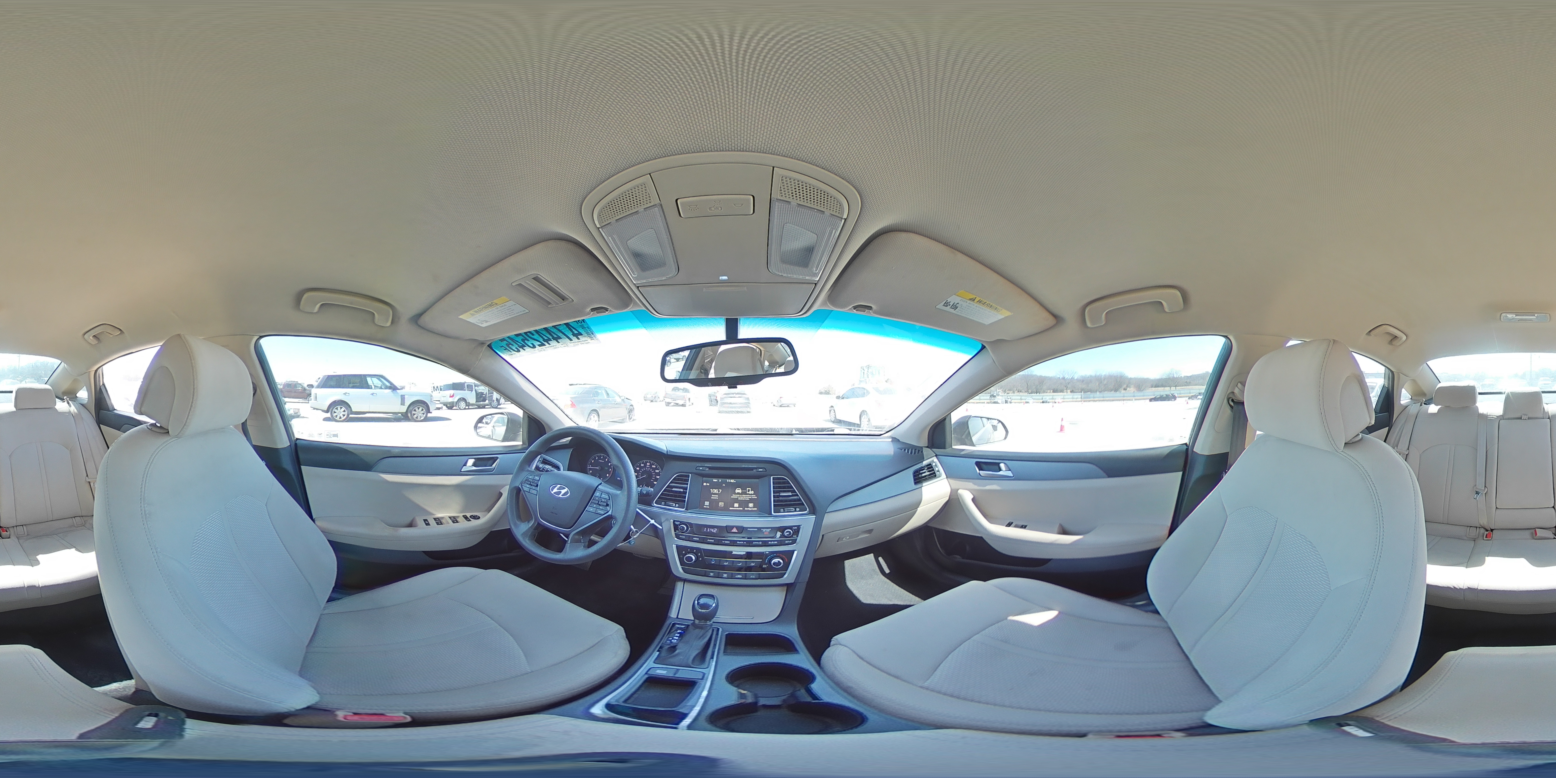 2016 Hyundai Sonata - Image 13