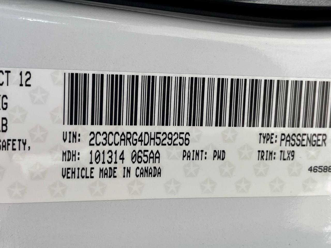 2013 Chrysler 300 - Image 10