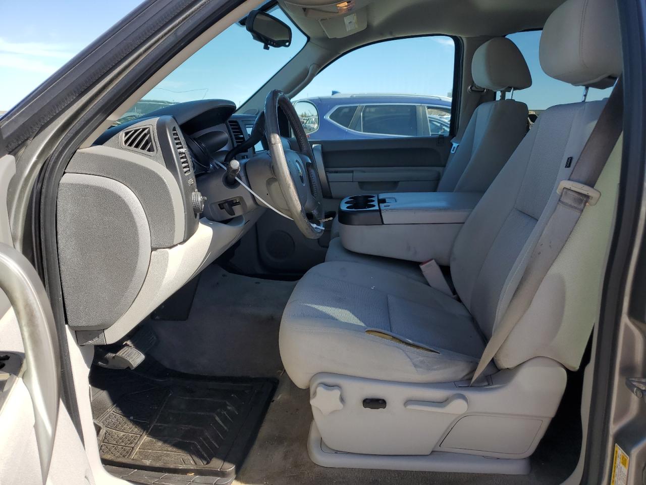 2013 Chevrolet Silverado - Image 7