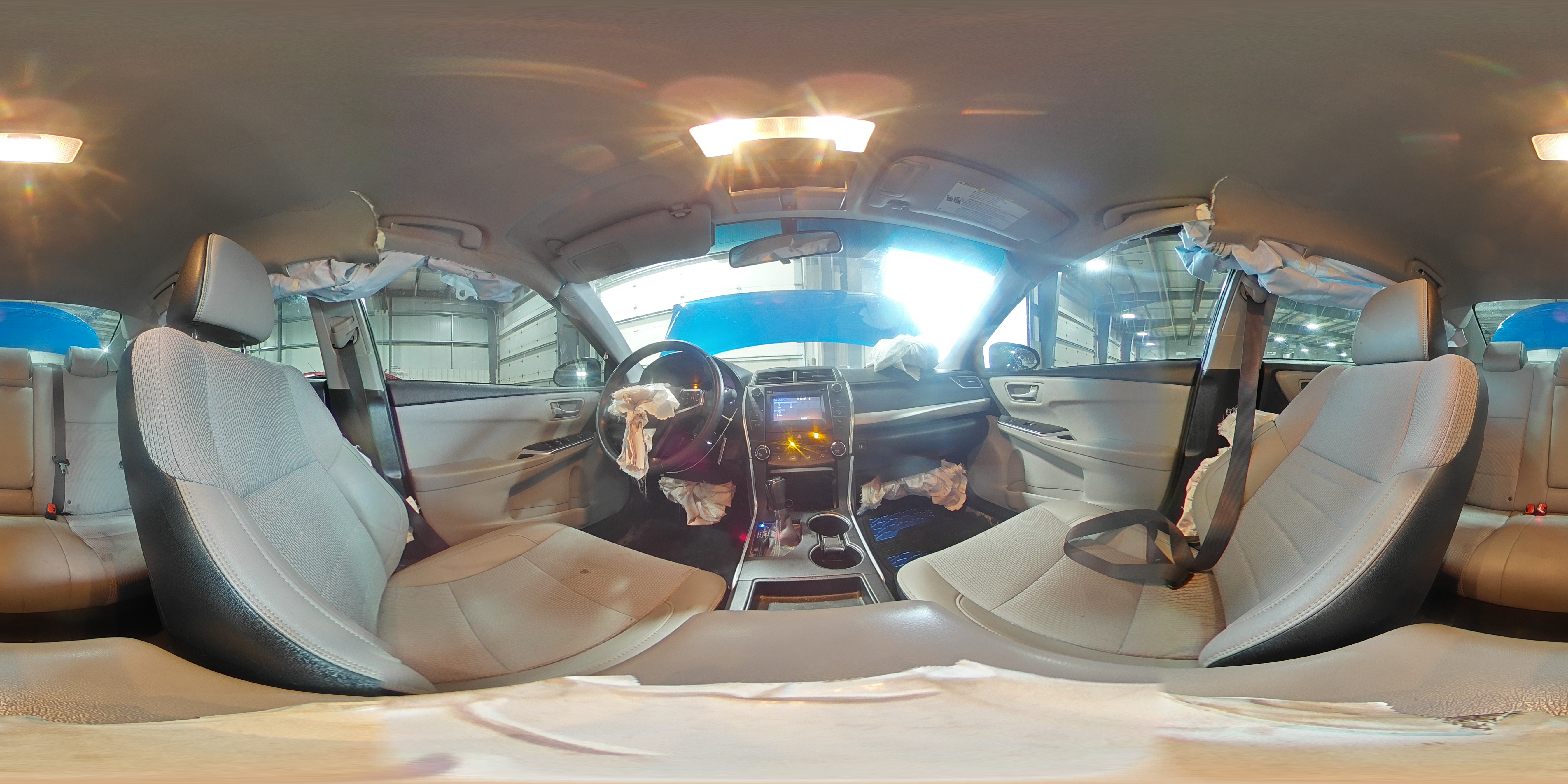 2017 Toyota Camry - Image 15