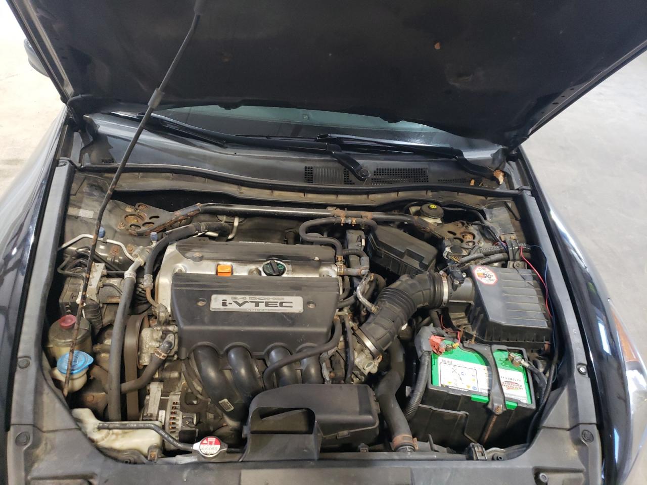 2009 Honda Accord - Image 12