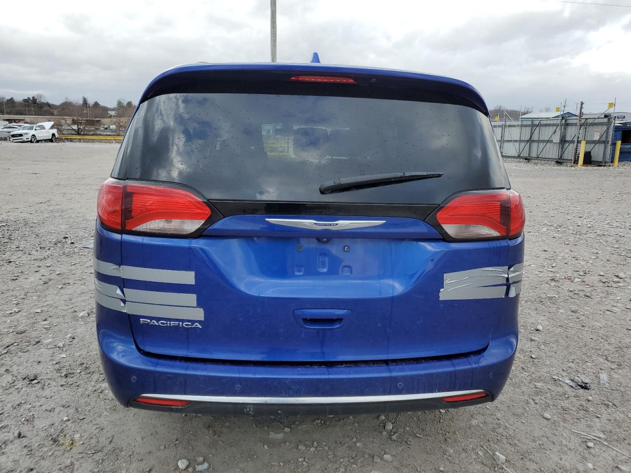 2020 Chrysler Pacifica - Image 6