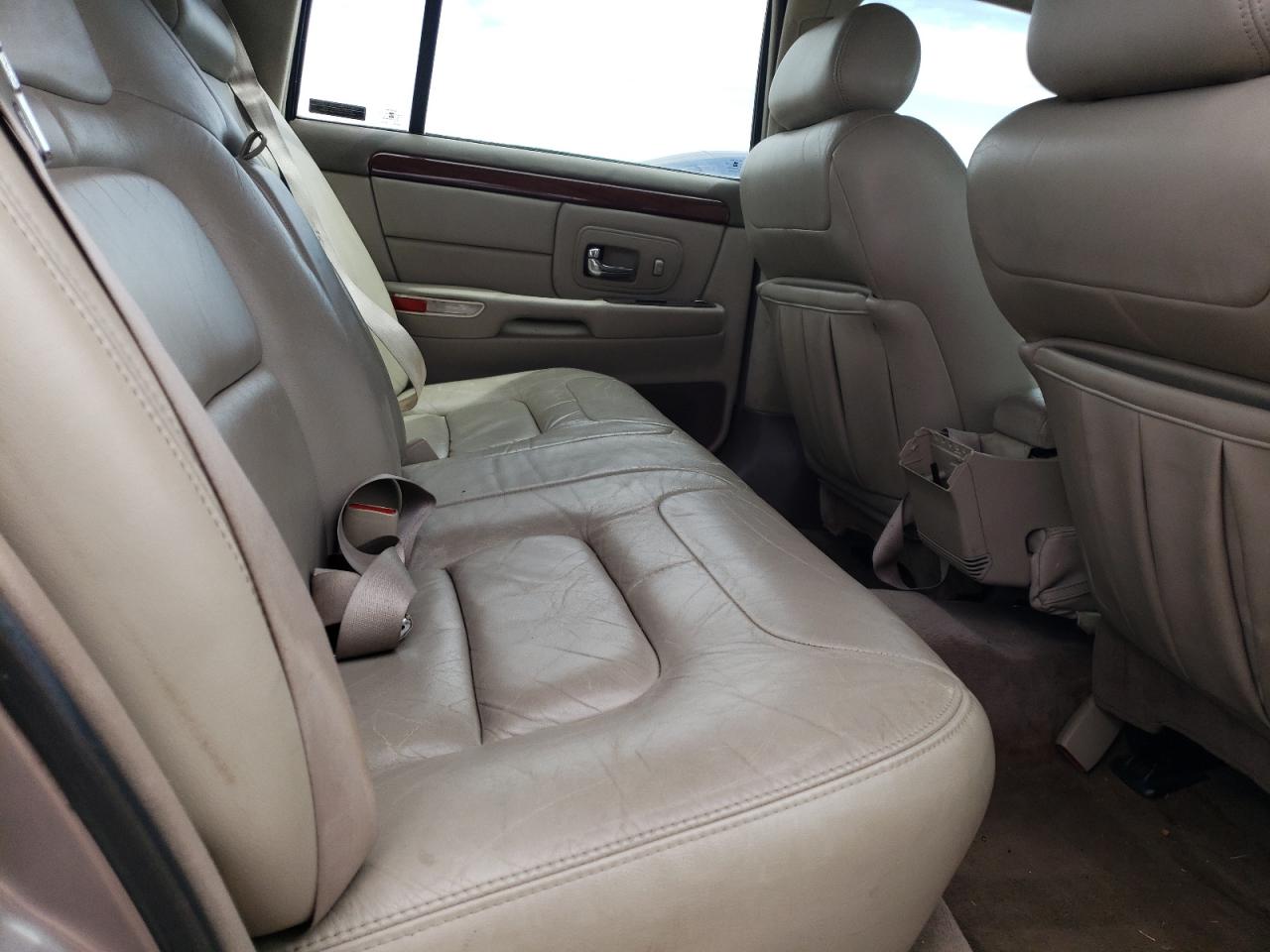 1998 Cadillac De Ville - Image 11